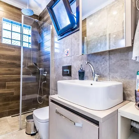 Contemporary Luxury In Yalikavak Center Villa *
