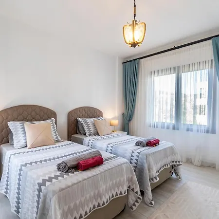 Villa Contemporary Luxury In Yalikavak Center Bodrum