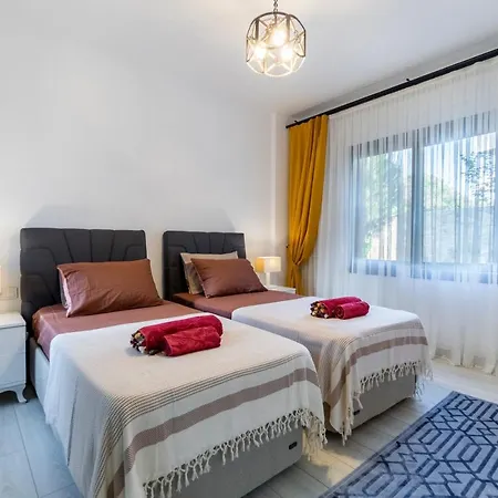 Villa Contemporary Luxury In Yalikavak Center *