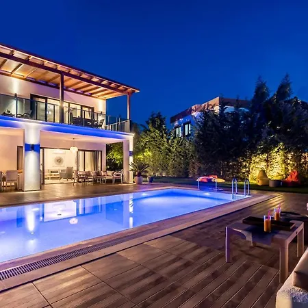 Villa Contemporary Luxury In Yalikavak Center Bodrum
