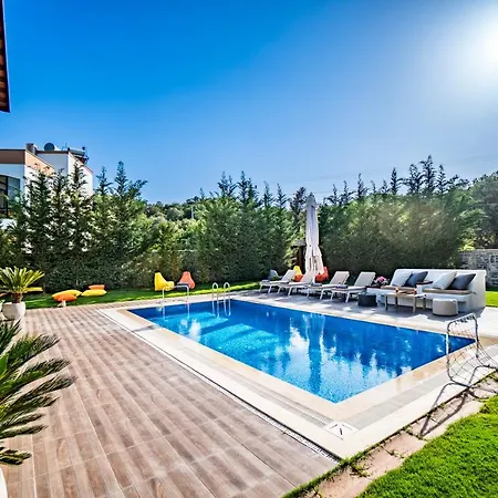 Вилла Contemporary Luxury In Yalikavak Center