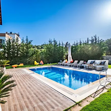 Villa Contemporary Luxury In Yalıkavak Center